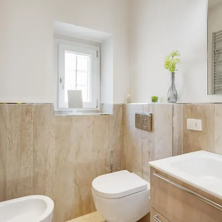Guesthost - Palazzo Pitti & Ponte Vecchio Cozy Flat Lejlighed *