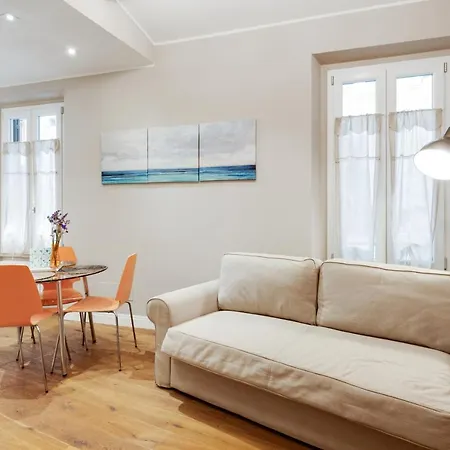 Guesthost - Palazzo Pitti & Ponte Vecchio Cozy Flat